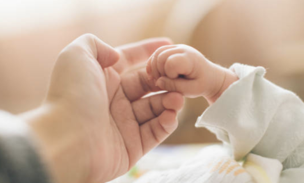 Guía básica de lo que necesita un bebé recién nacido