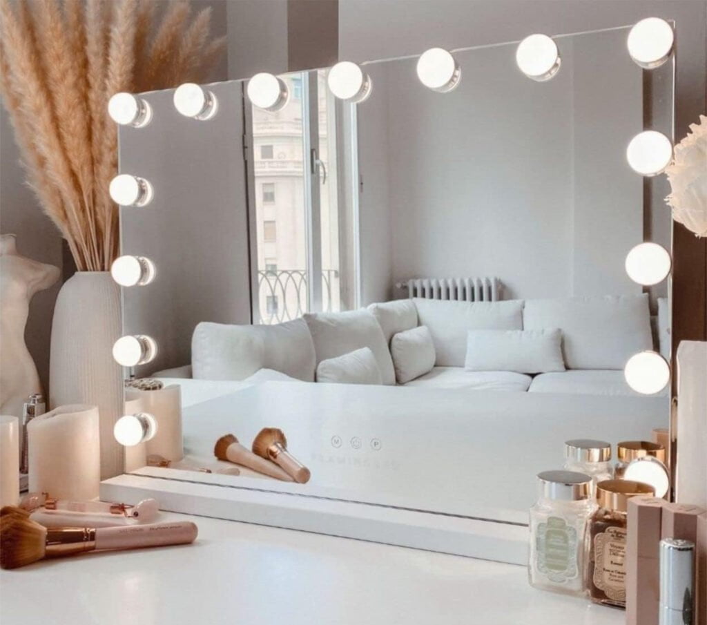 Espejo para maquillaje con luz y control TÁCTIL